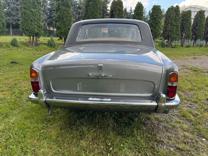Rolls-Royce Silver Shadow