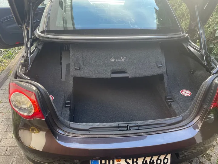 Volkswagen Eos
