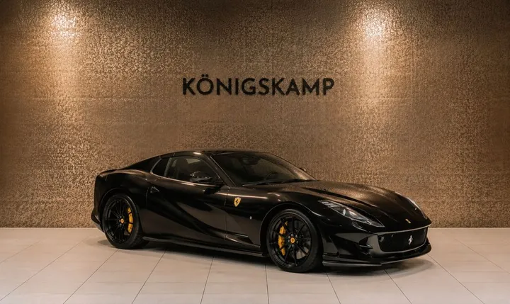 Ferrari 812