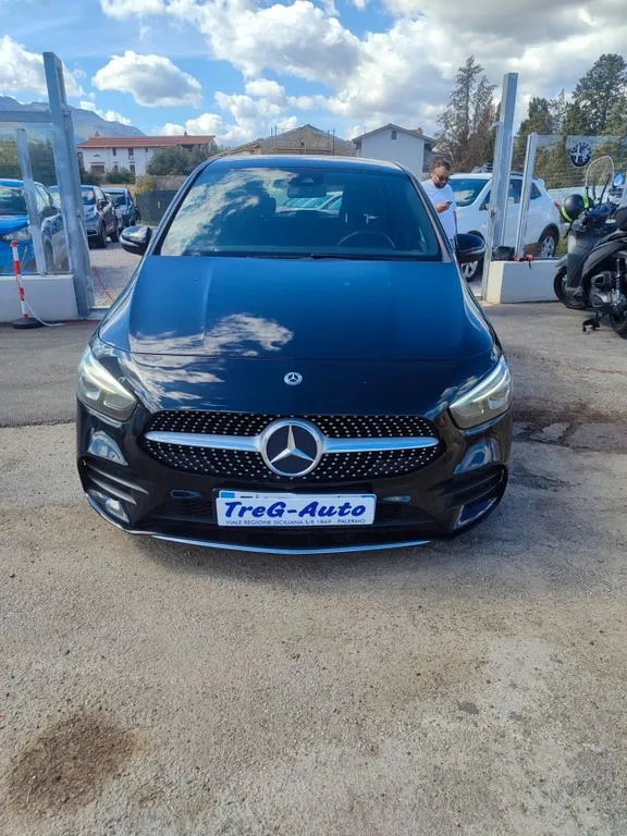 Mercedes-Benz B 200