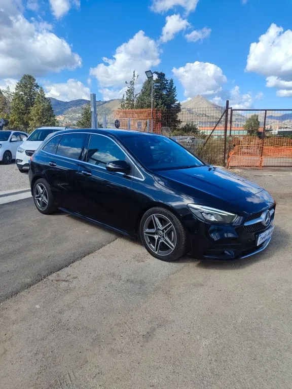 Mercedes-Benz B 200