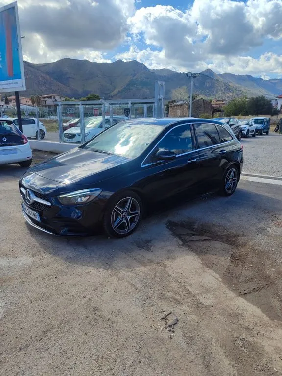 Mercedes-Benz B 200