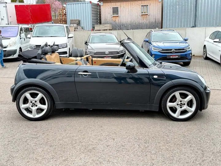 MINI Cooper Cabrio