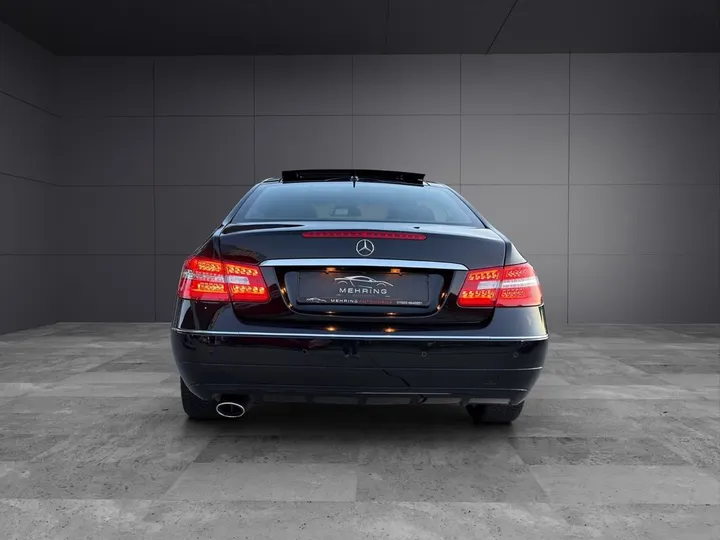 Mercedes-Benz E 250