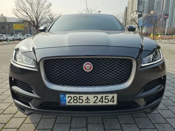 Jaguar F-PACE