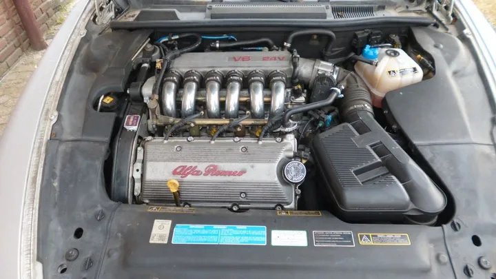 Alfa Romeo 166