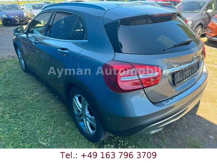 Mercedes-Benz GLA 200