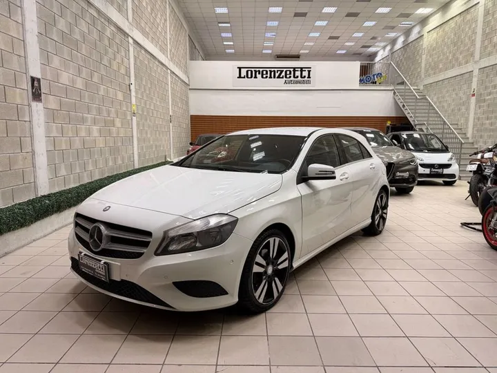 Mercedes-Benz A 200