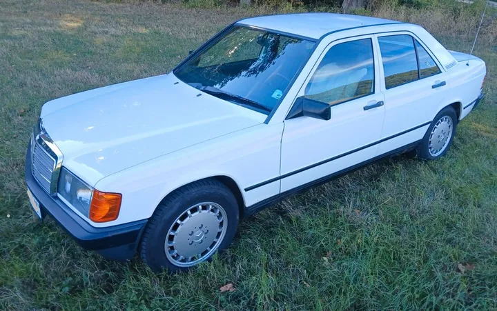 Mercedes-Benz 190