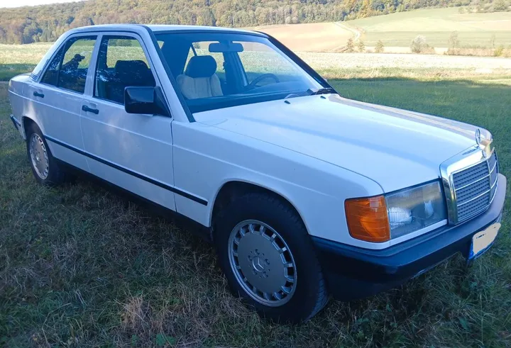 Mercedes-Benz 190