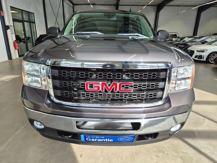 GMC Sierra