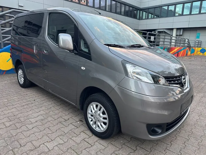 Nissan NV200