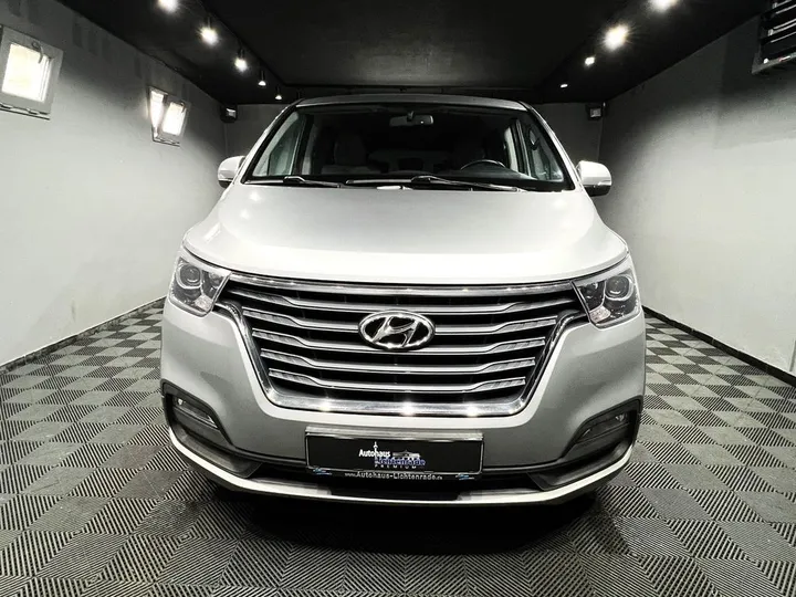Hyundai H-1