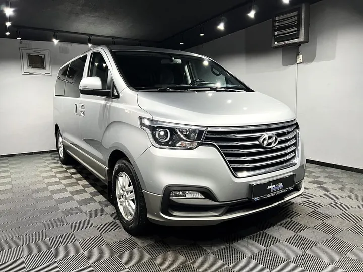 Hyundai H-1
