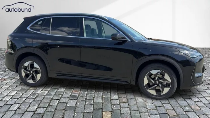 Geely E5