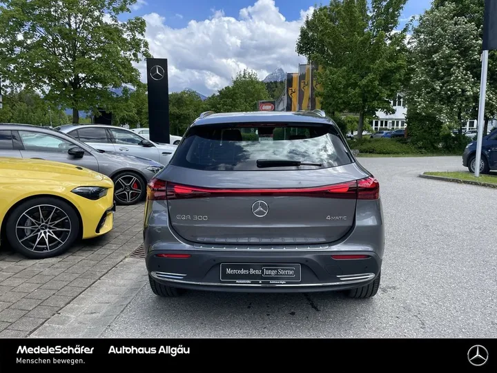 Mercedes-Benz EQA