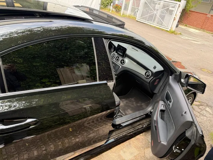 Mercedes-Benz CLA 220