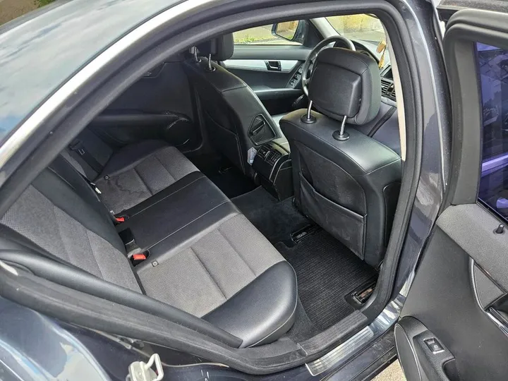 Mercedes-Benz C 180