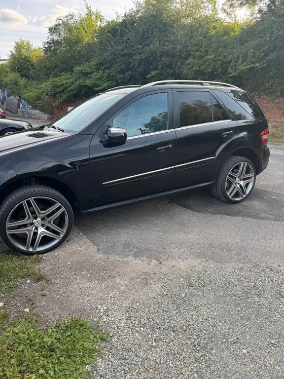 Mercedes-Benz ML 320