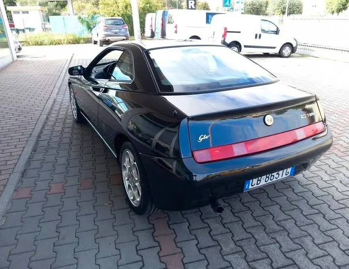 Alfa Romeo GTV