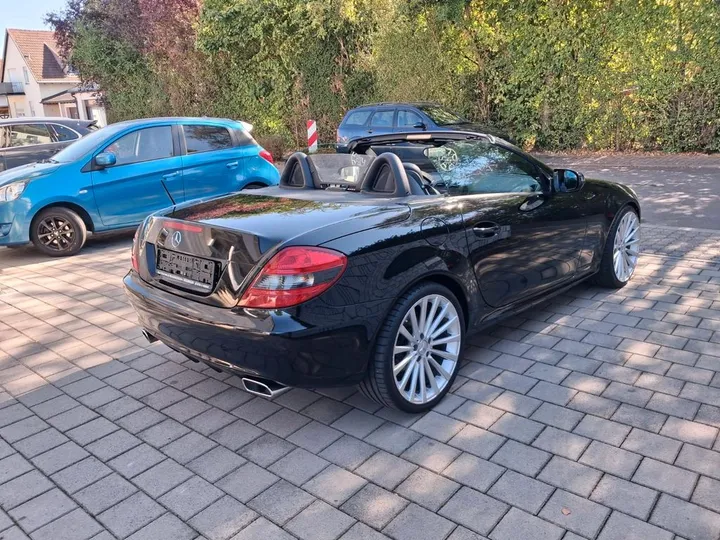 Mercedes-Benz SLK 280