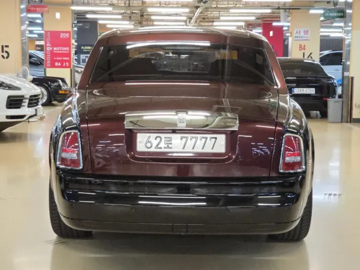 Rolls-Royce Phantom
