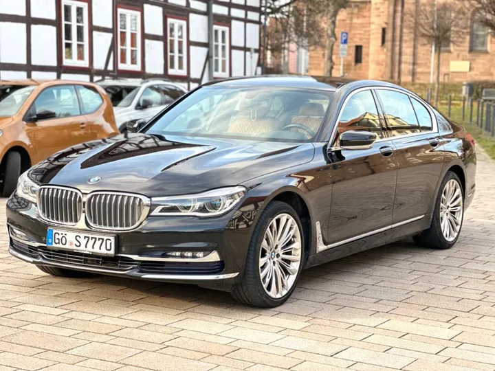 BMW 730