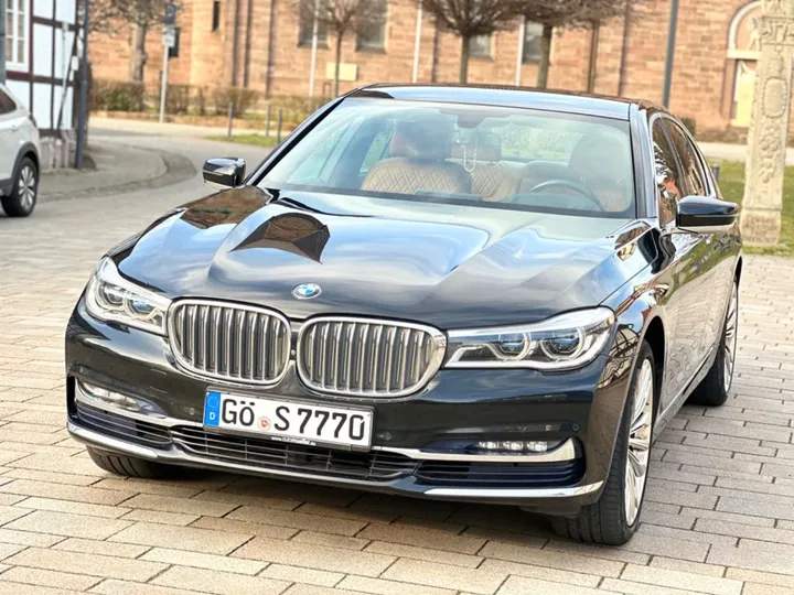 BMW 730