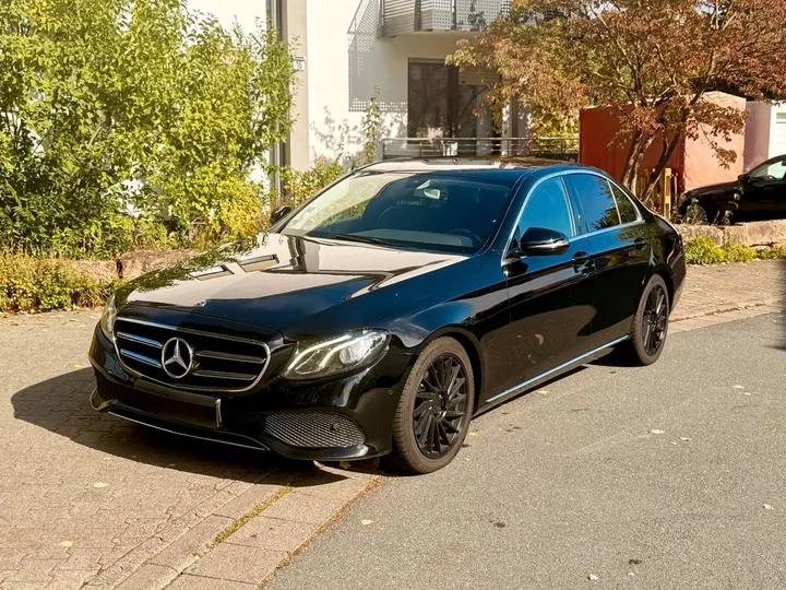 Mercedes-Benz E 200