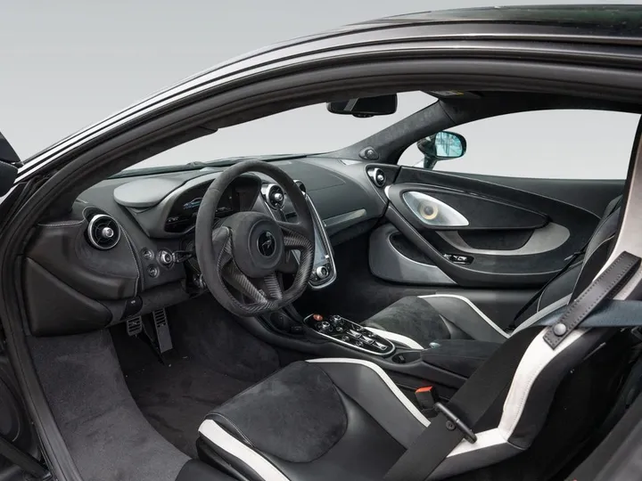 McLaren GTS