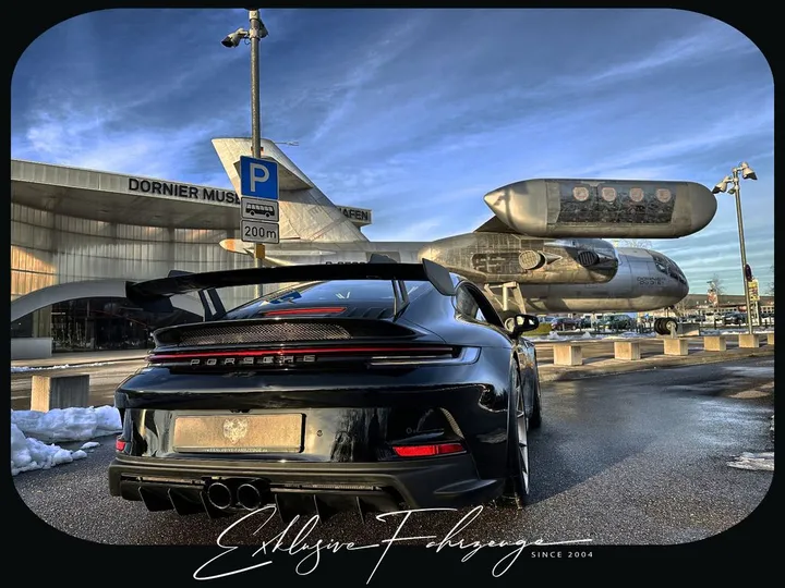 Porsche 992