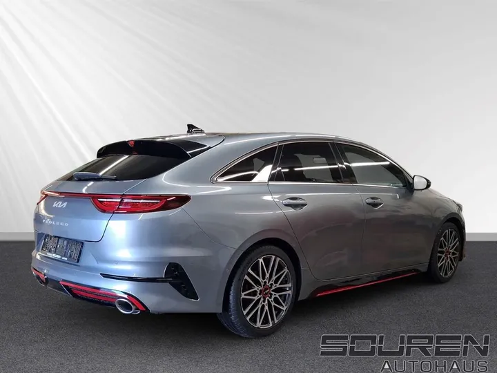 Kia pro cee'd / ProCeed