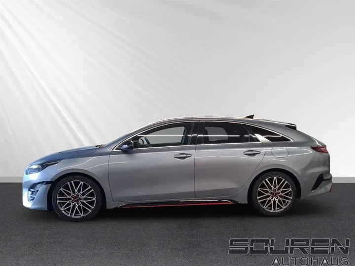 Kia pro cee'd / ProCeed