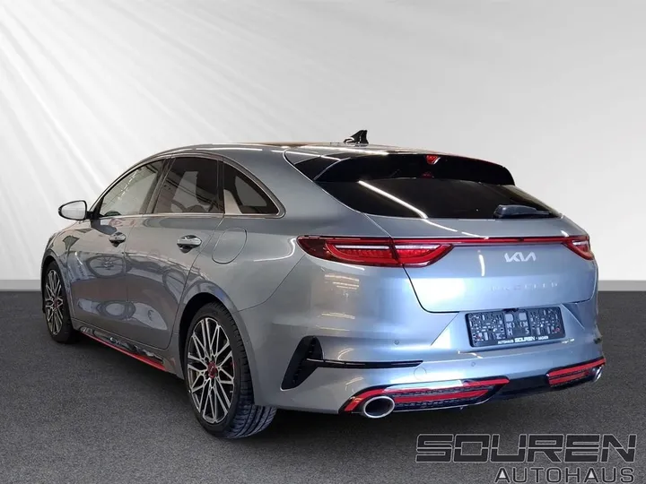 Kia pro cee'd / ProCeed