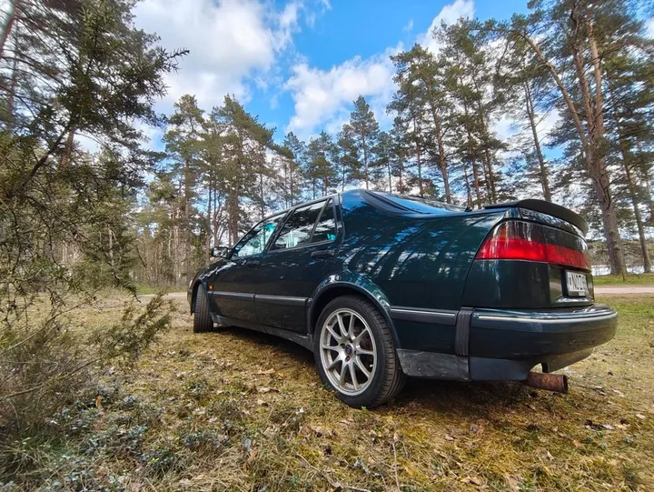 Saab 9000