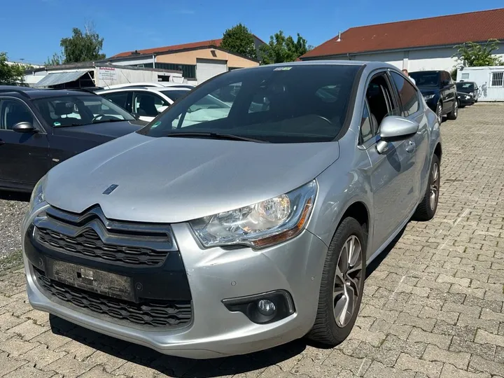 DS Automobiles DS4