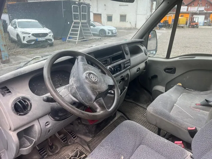 Opel Movano