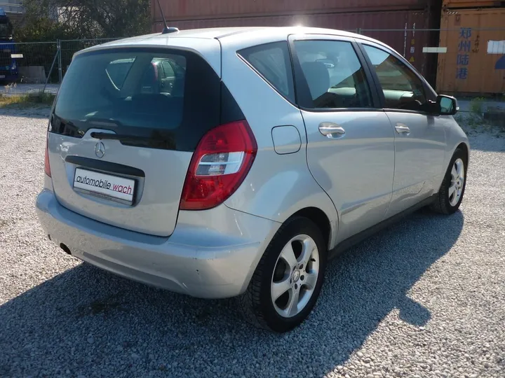 Mercedes-Benz A 160