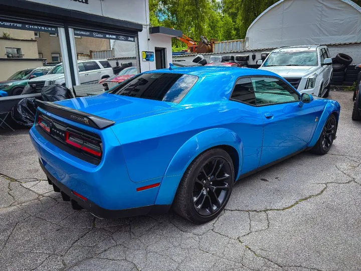 Dodge Challenger