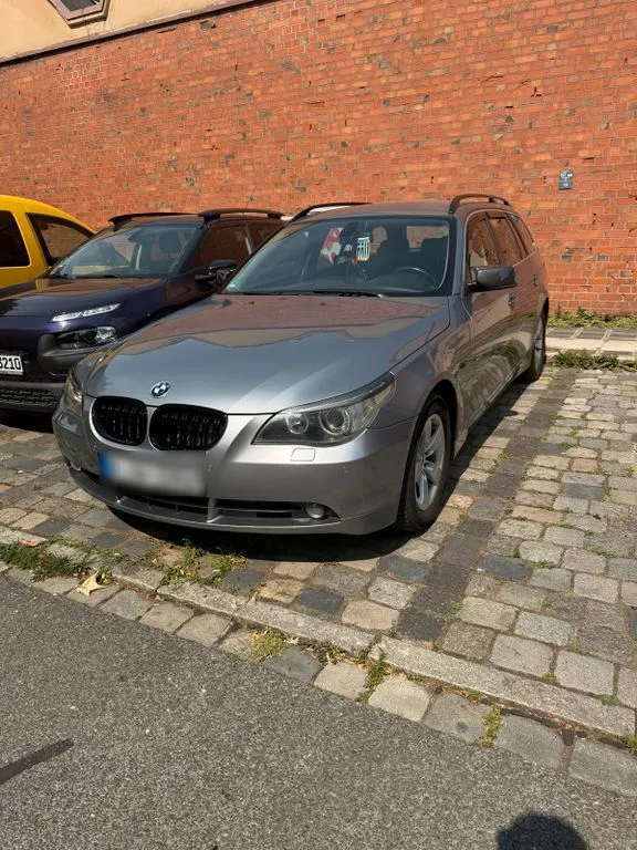 BMW 525