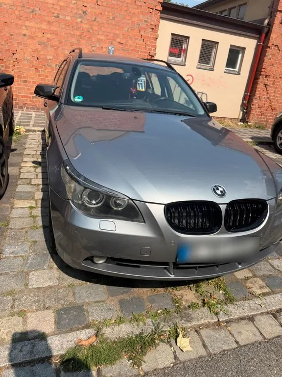 BMW 525