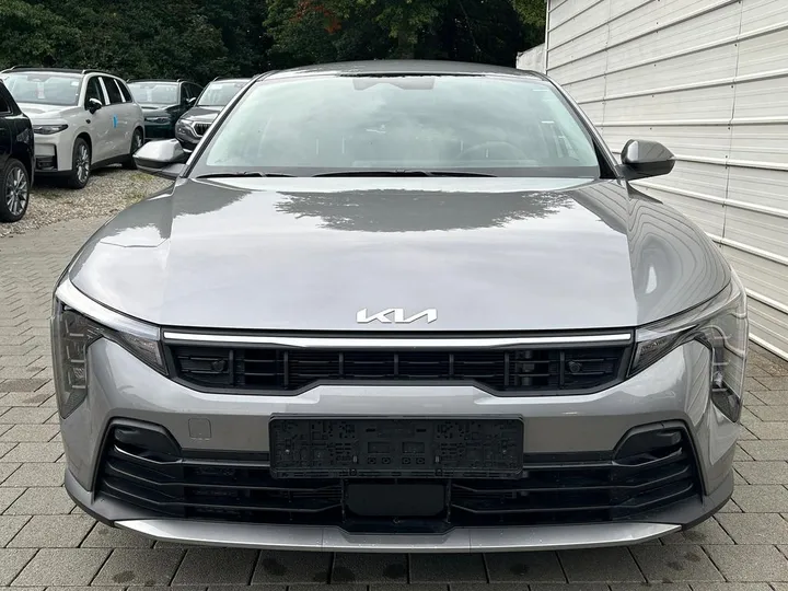 Kia K4