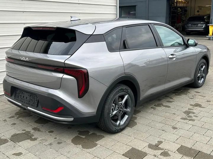 Kia K4