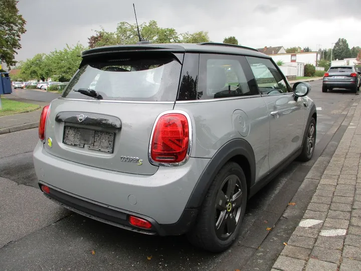 MINI Cooper SE