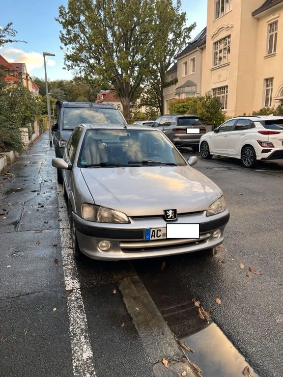Peugeot 106