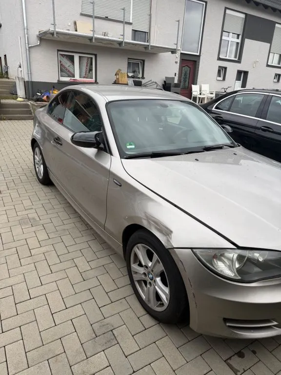 BMW 120