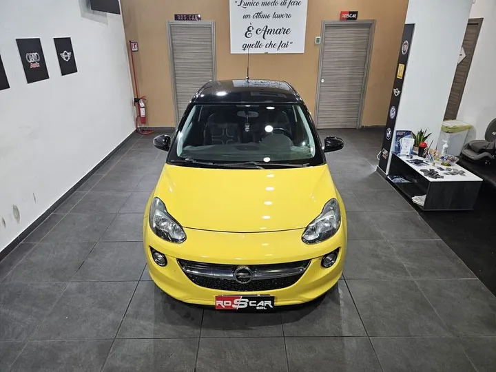 Opel Adam