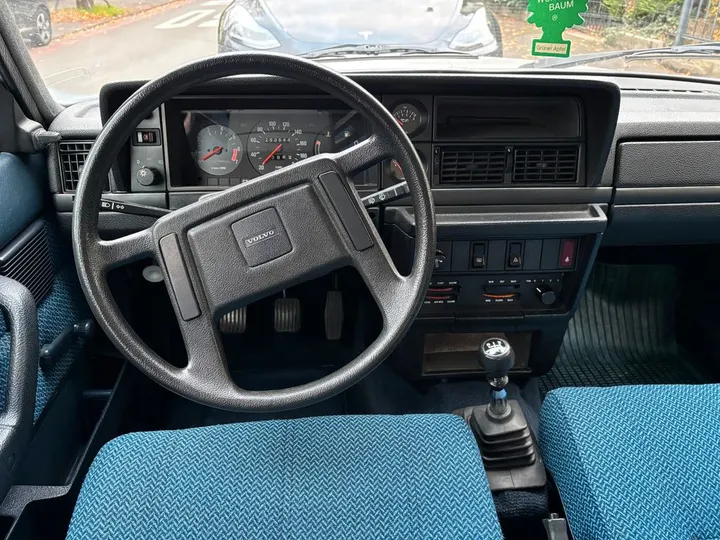 Volvo 240