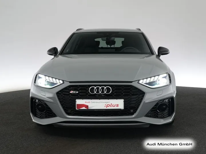 Audi RS4