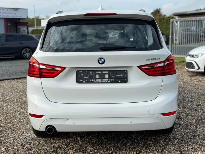 BMW 218